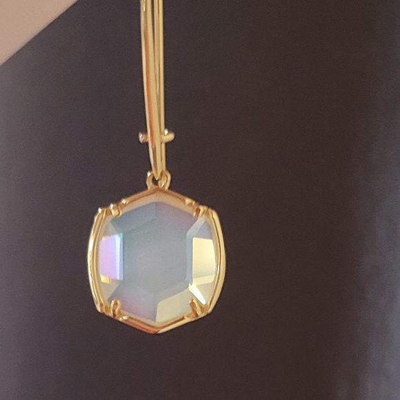 NWT Kendra Scott Earrings Iridescent Opalite in Gold - Picture 14 of 16